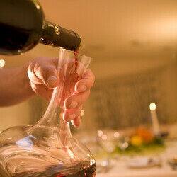 Weinkaraffe im Restaurant des Wellnesshotels Rothfuss in Bad Wildbad