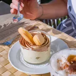 Dessert-Kreation im Restaurant Sommerbergblick des Wellnesshotel Rothfuss in Bad Wildbad